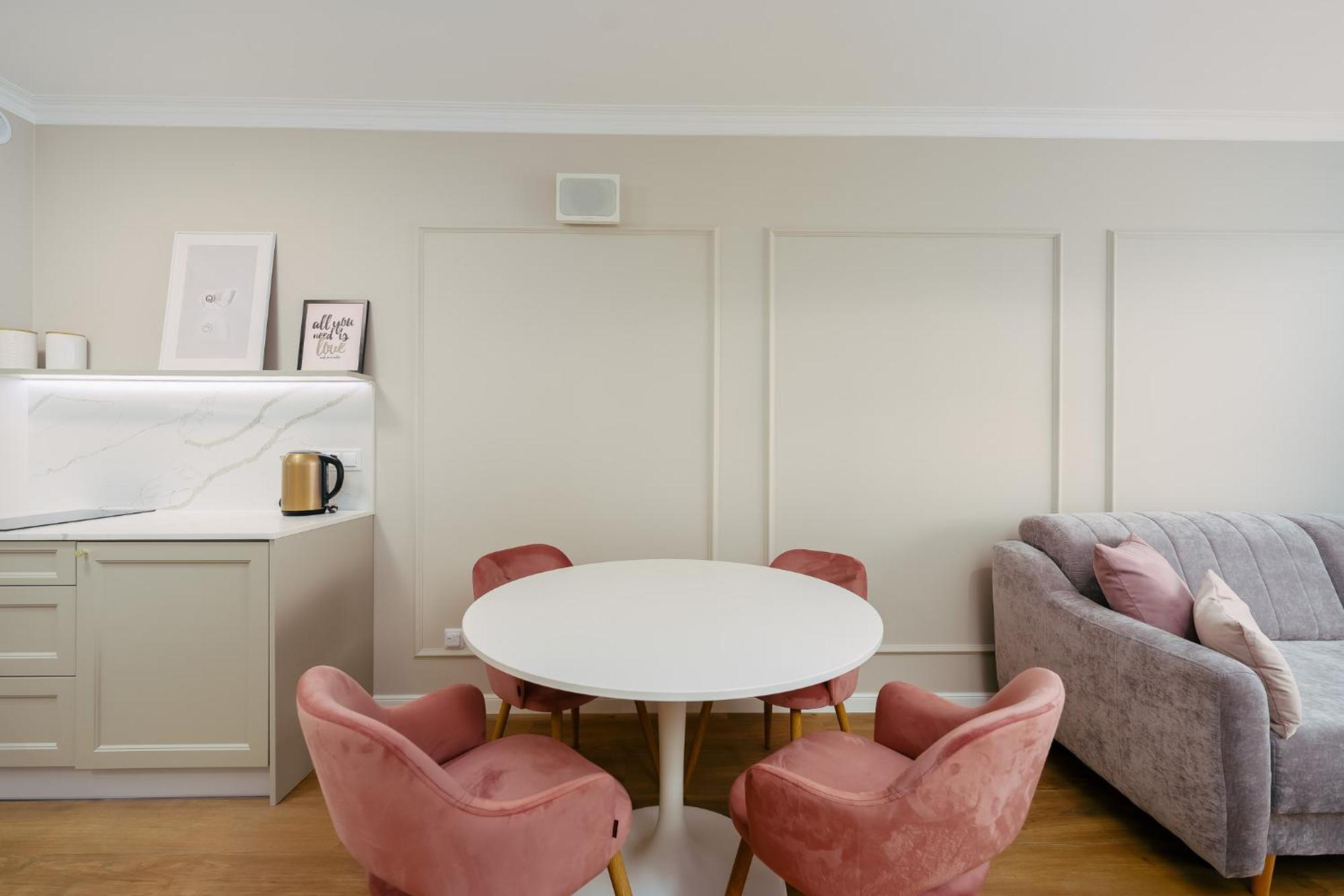 Faro Apartamenty Kasprowicza 20 Basen W Cenie Schwimmbad Im Preis 코워브제크 외부 사진