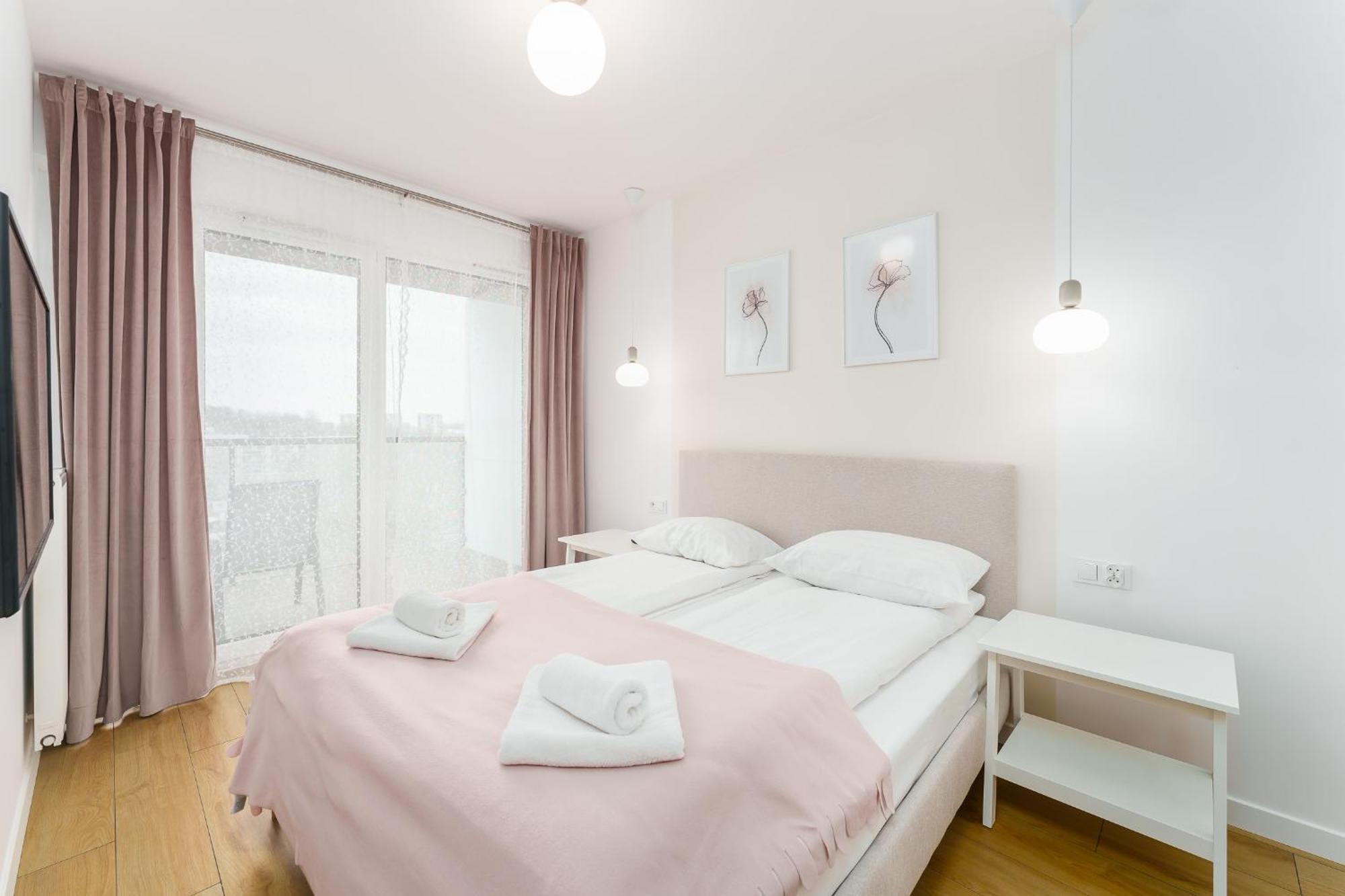 Faro Apartamenty Kasprowicza 20 Basen W Cenie Schwimmbad Im Preis 코워브제크 외부 사진