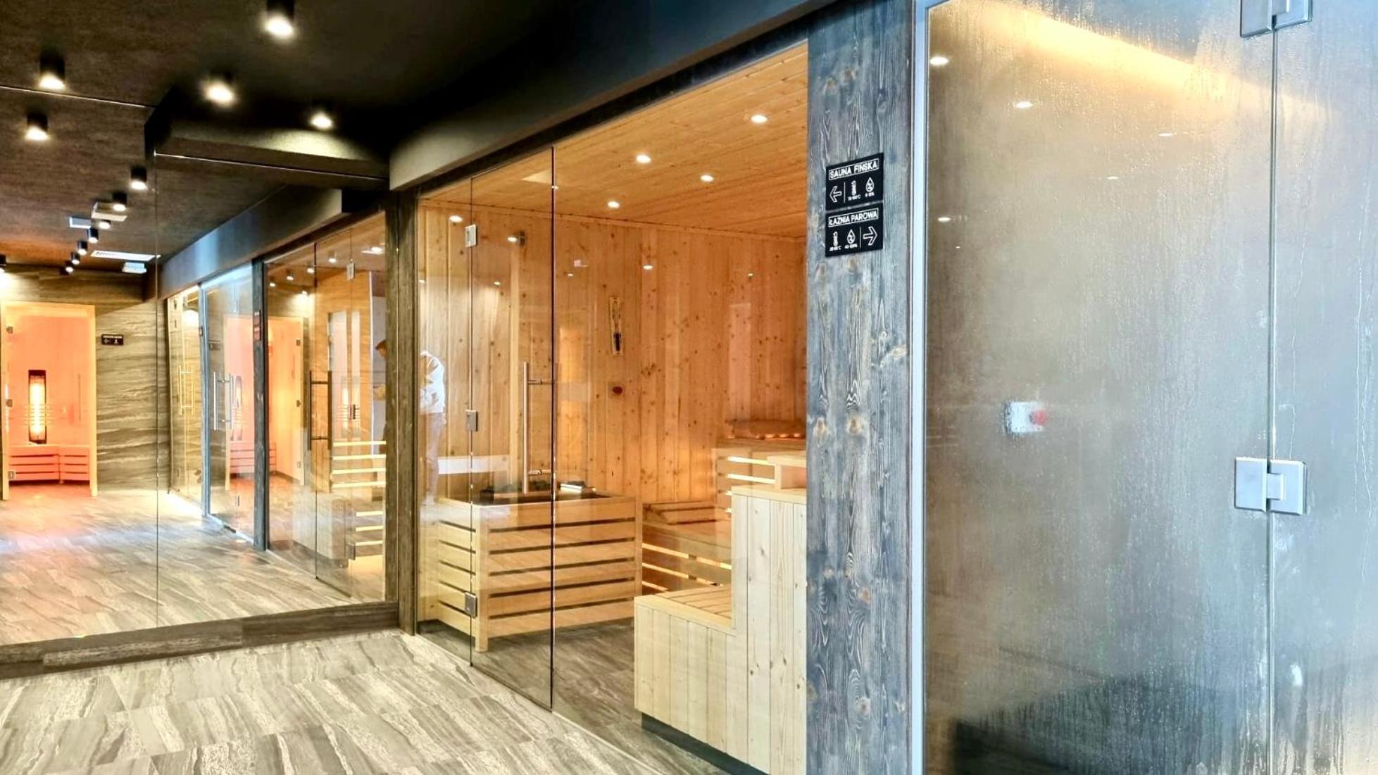 Faro Apartamenty Kasprowicza 20 Basen W Cenie Schwimmbad Im Preis 코워브제크 외부 사진