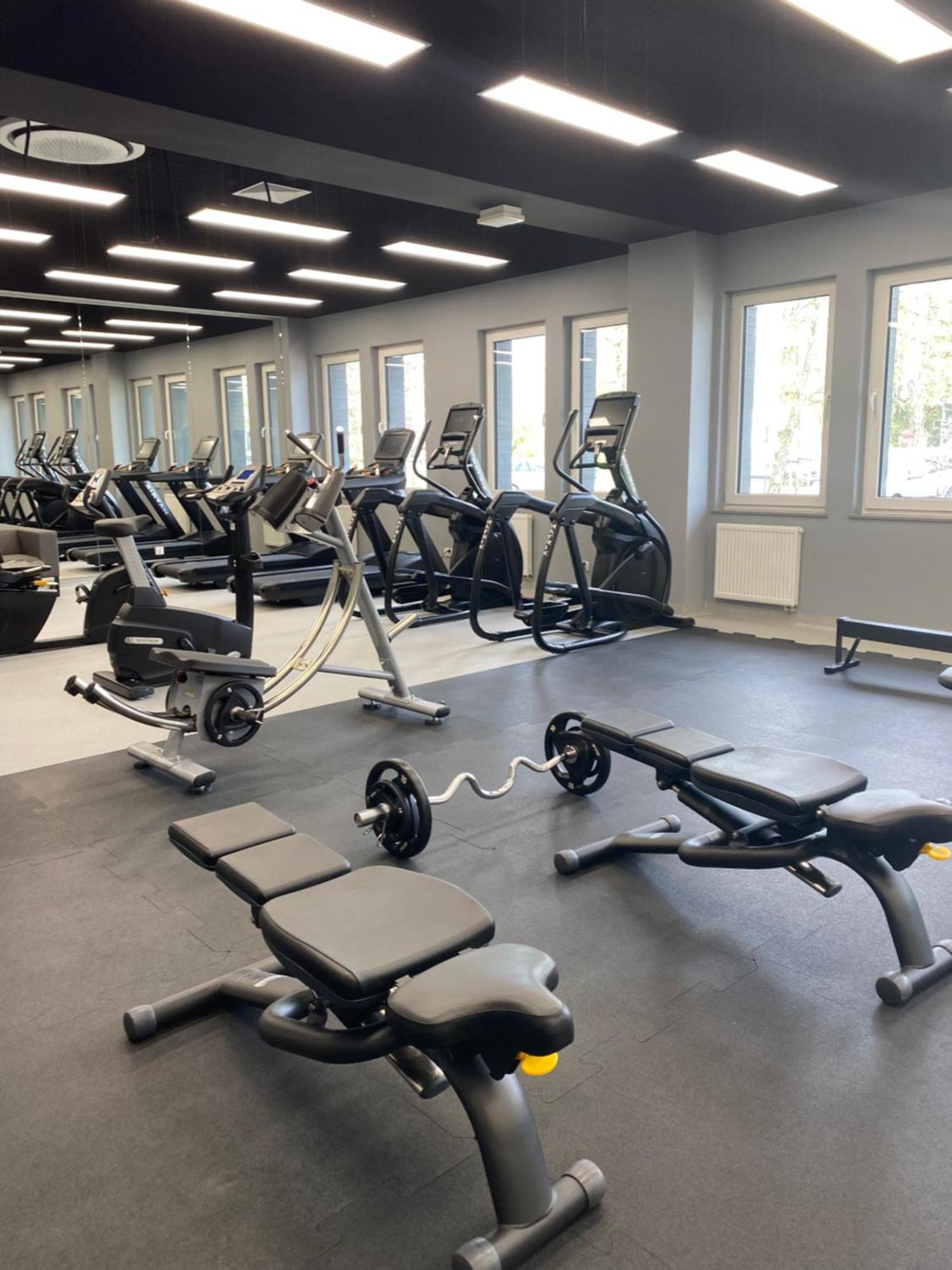 Faro Apartamenty Kasprowicza 20 Basen W Cenie Schwimmbad Im Preis 코워브제크 외부 사진