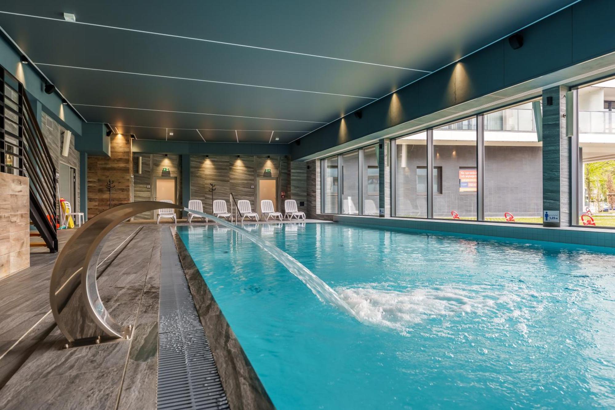 Faro Apartamenty Kasprowicza 20 Basen W Cenie Schwimmbad Im Preis 코워브제크 외부 사진