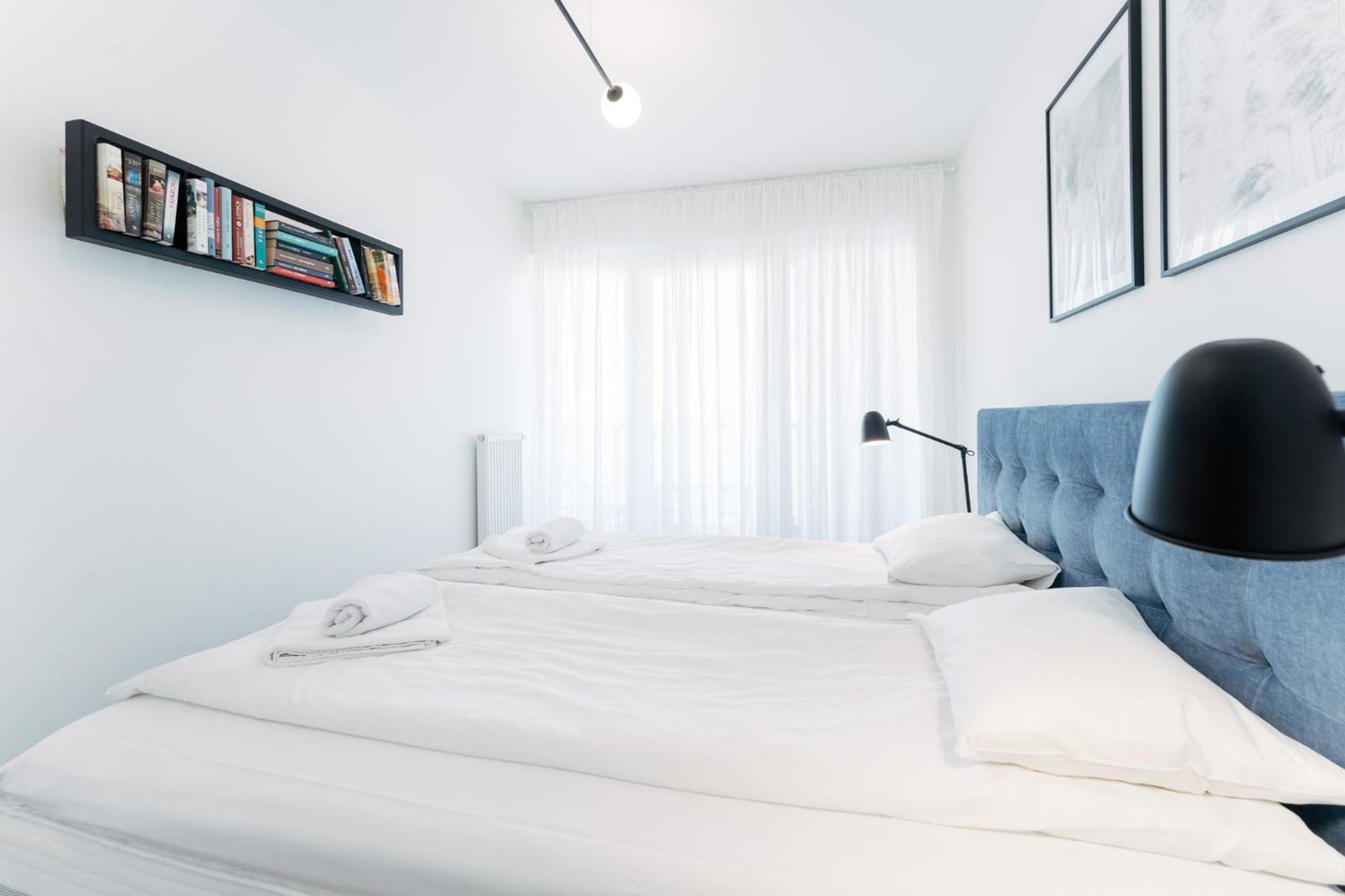 Faro Apartamenty Kasprowicza 20 Basen W Cenie Schwimmbad Im Preis 코워브제크 객실 사진